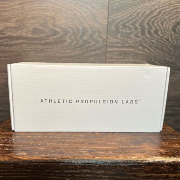 APL Big Logo TechLoom Slides in Mango. Unisex, Men Size 9/Ladies 10.5. NIB! - Picture 10 of 16